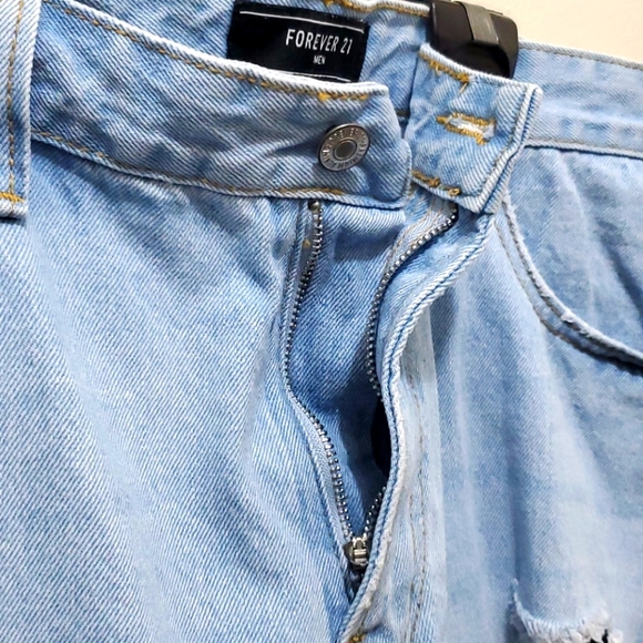 FOREVER 21 - MENS DENIM SHORTS 🩳 - Picture 6 of 9